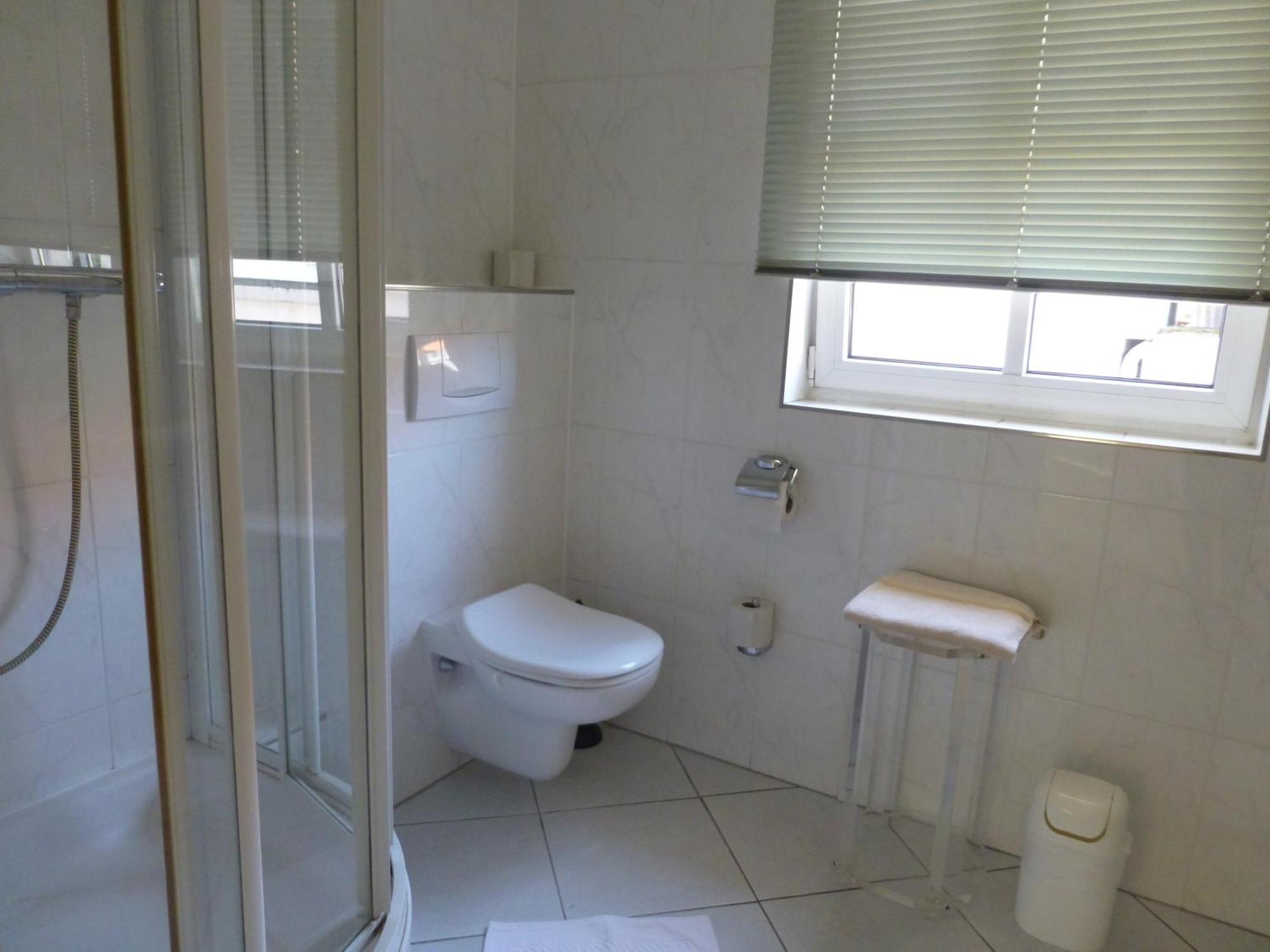 Hotel Alte Bruecke Bad Homburg vor der Hoehe Room photo